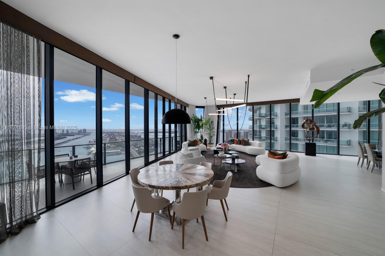 ONE THOUSAND MUSEUM CONDO - Residential