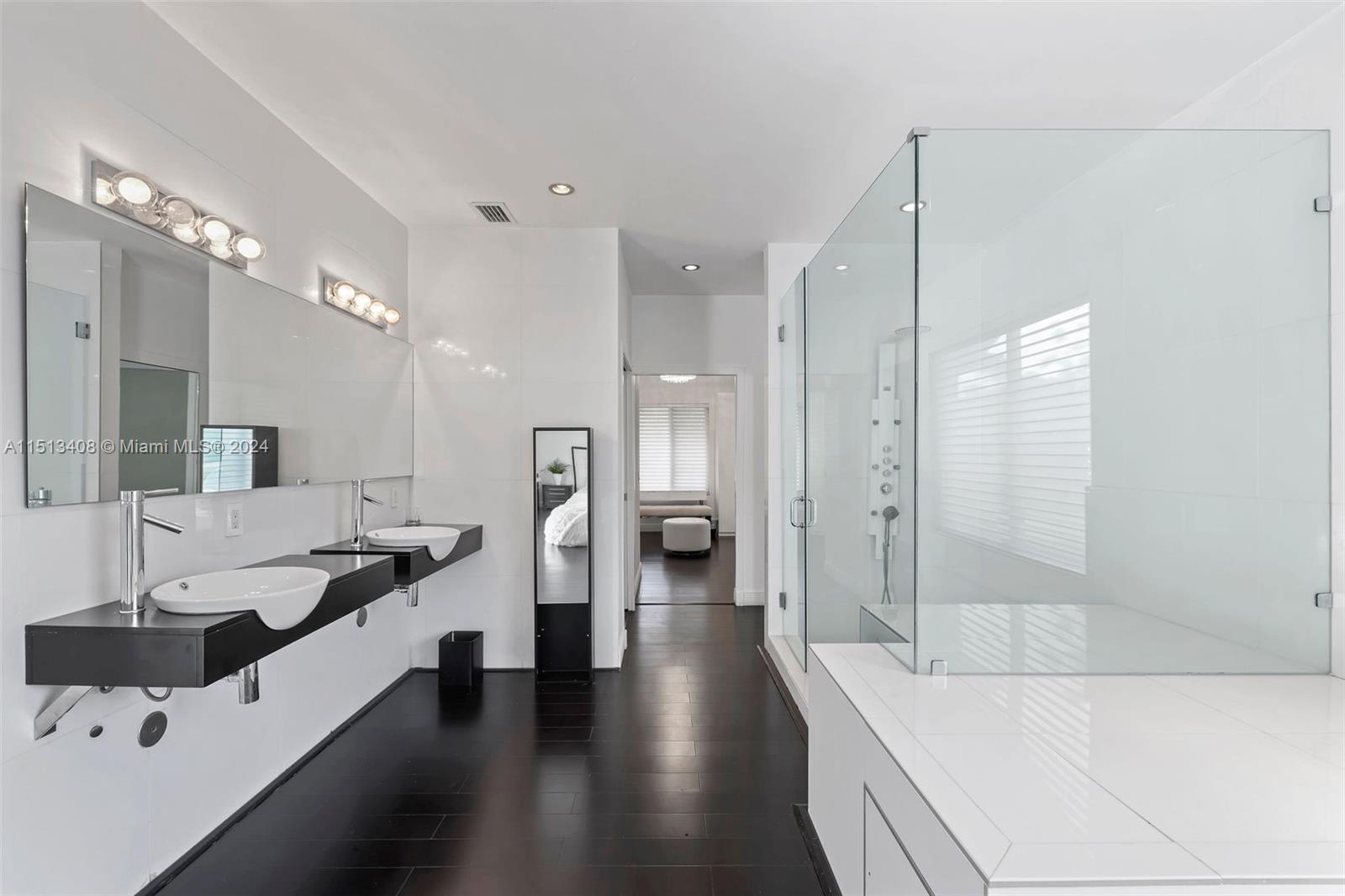 unicooperated dade - Residential