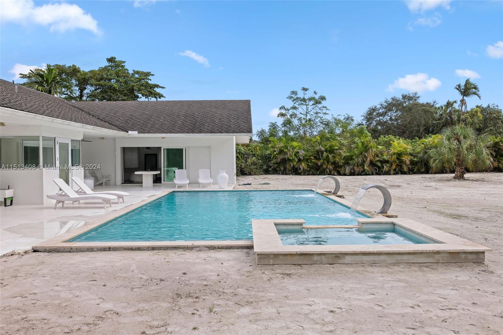 unicooperated dade - Residential