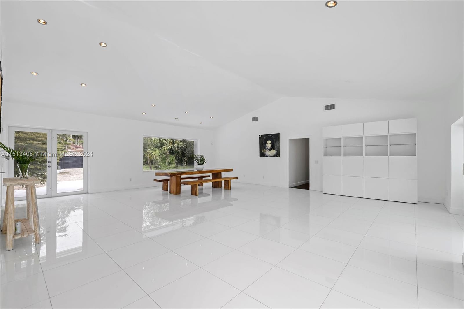 unicooperated dade - Residential