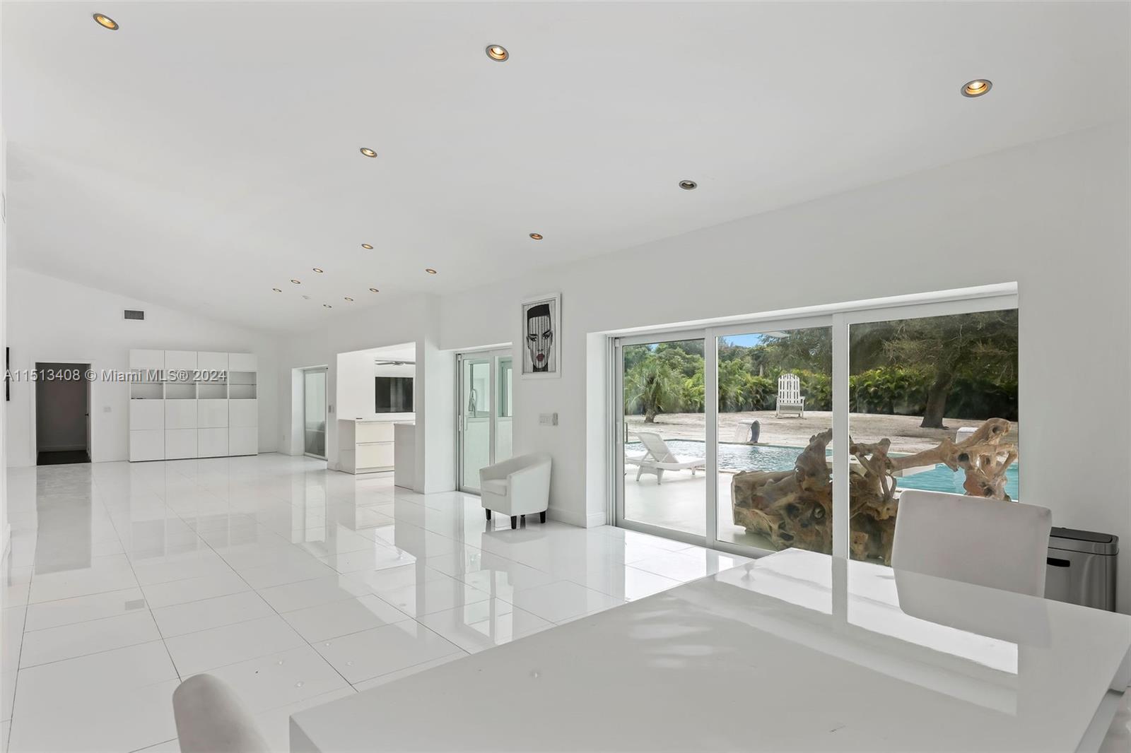 unicooperated dade - Residential