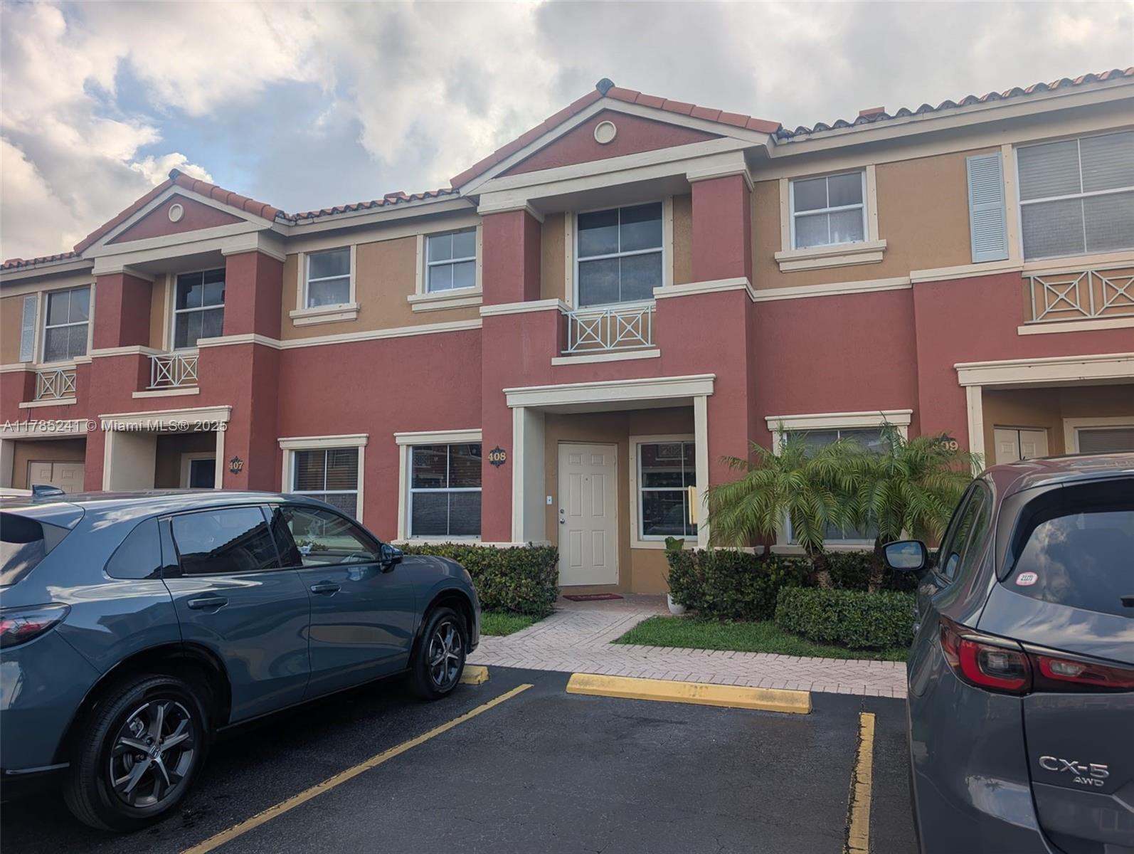 Rental Property at 6016 Nw 116 Pl 408, Doral, Miami-Dade County, Florida - Bedrooms: 2 
Bathrooms: 3  - $2,800 MO.