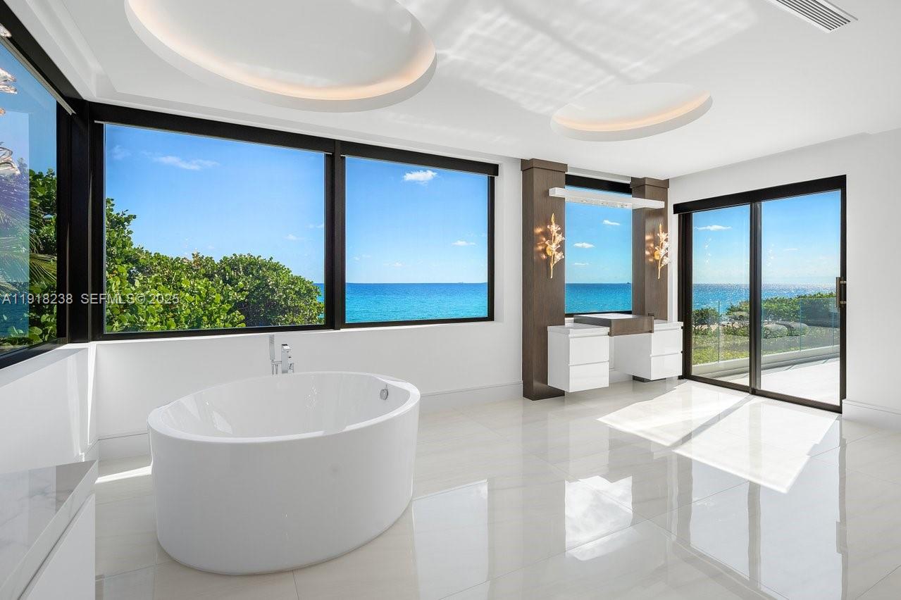 HILLSBORO MILE - Residential