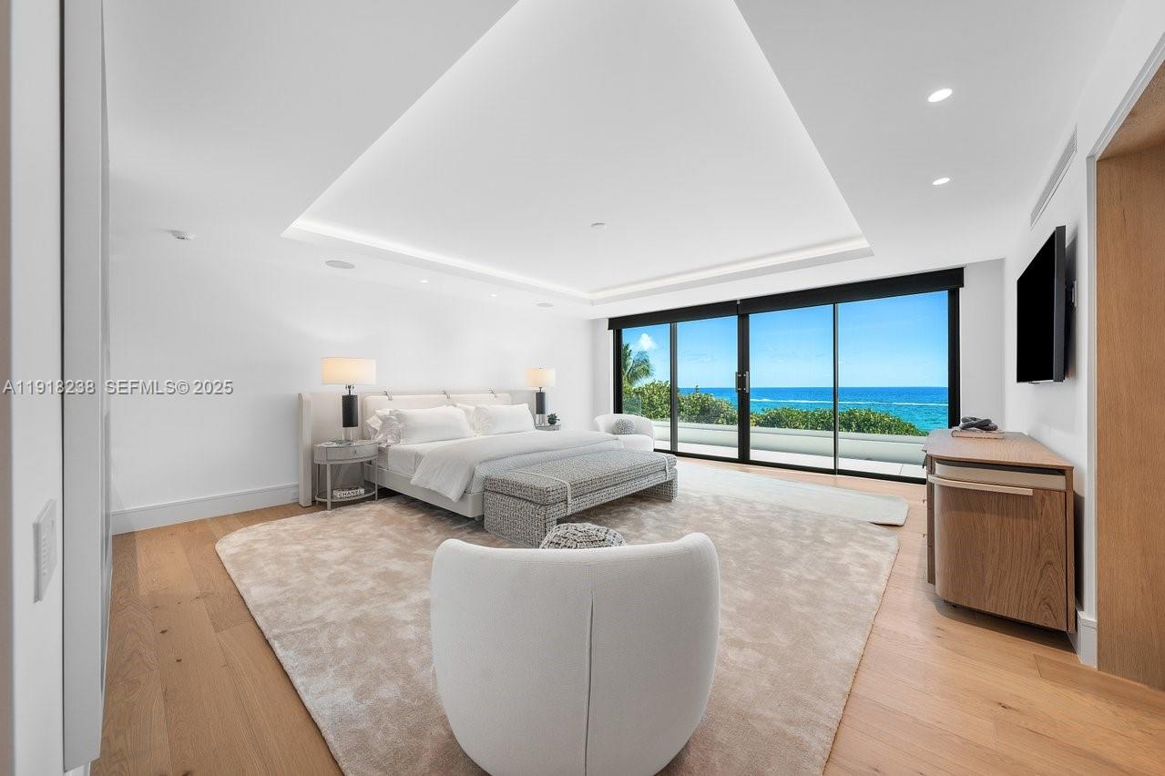 HILLSBORO MILE - Residential