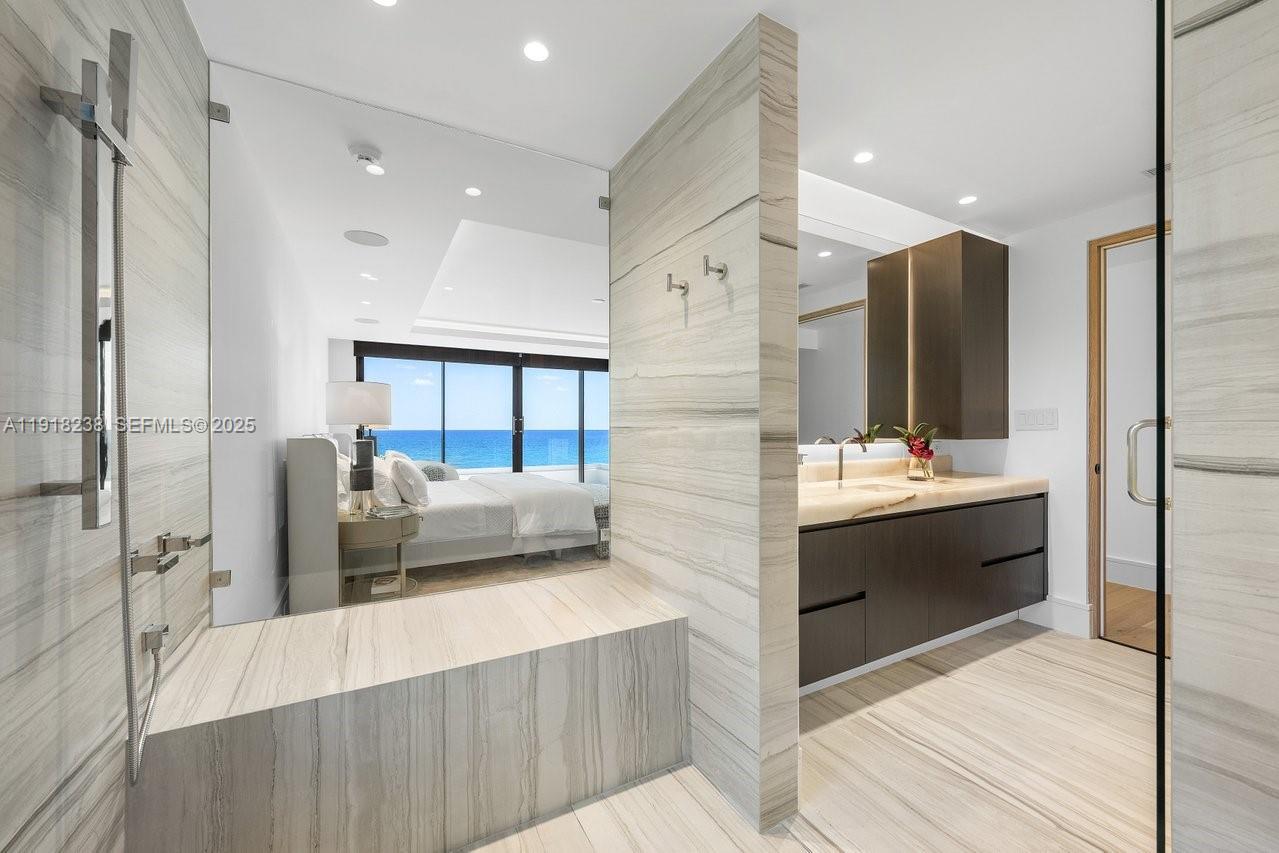 HILLSBORO MILE - Residential