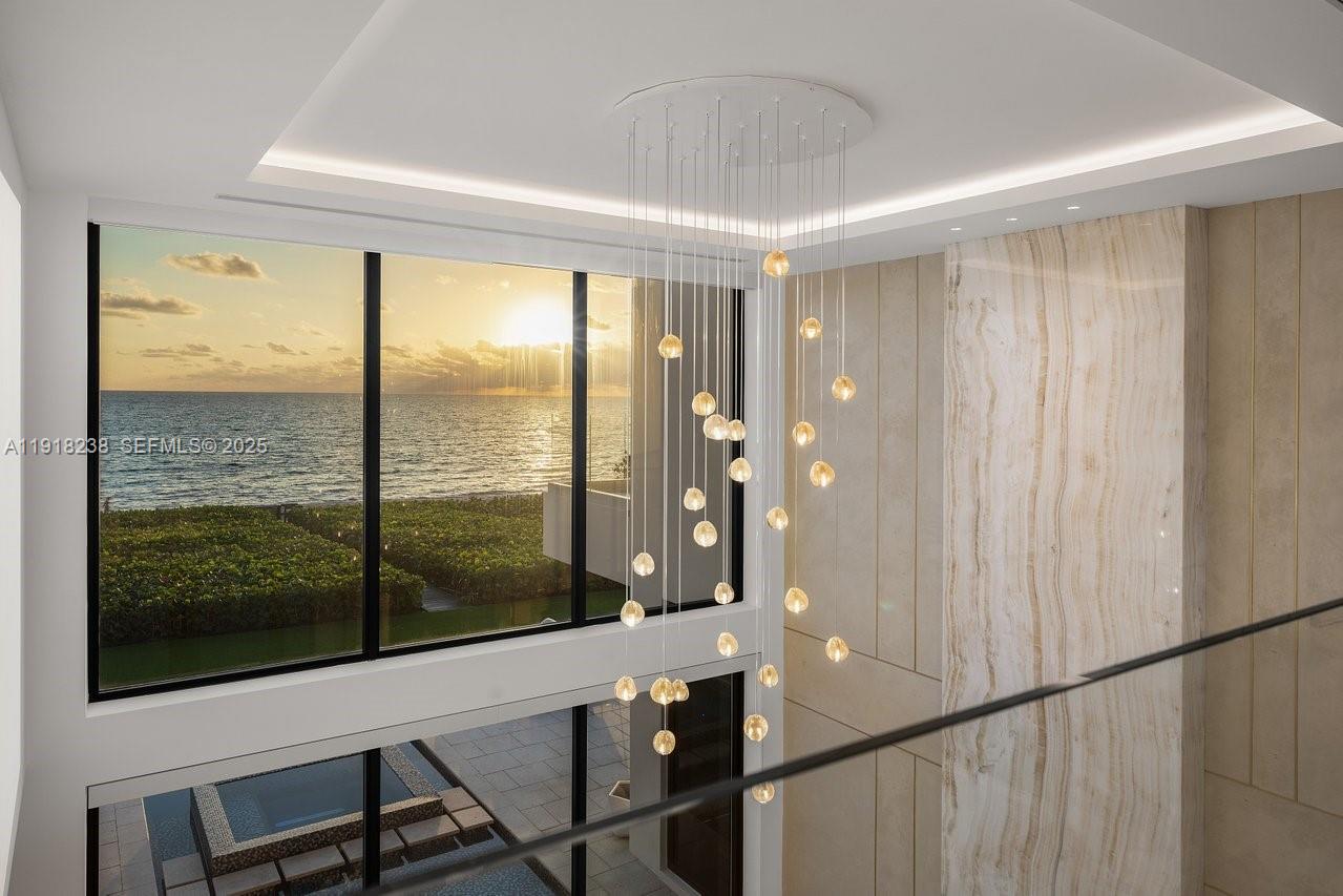 HILLSBORO MILE - Residential