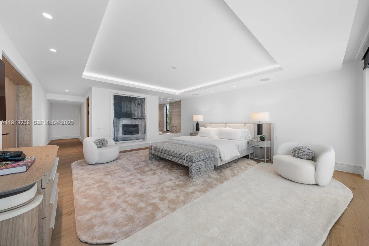 HILLSBORO MILE - Residential