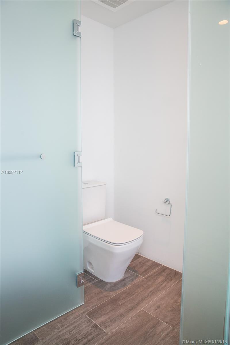 BISCAYNE BEACH CONDO - Residential Lease