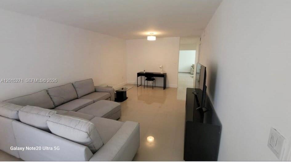 WOODSIDE - Residential Lease