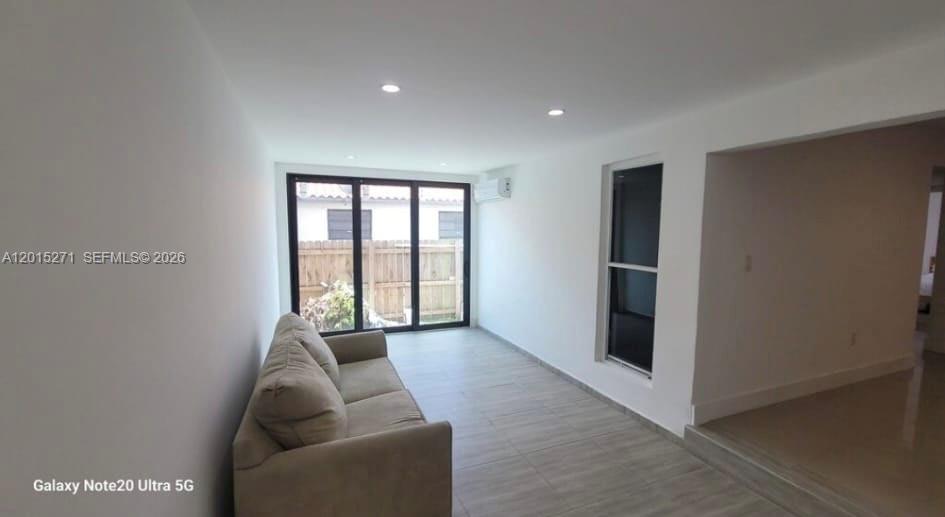 WOODSIDE - Residential Lease