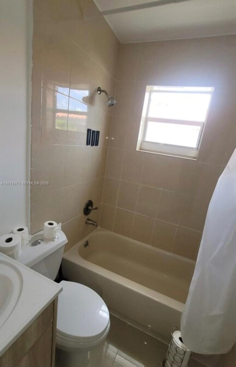 WOODSIDE - Residential Lease