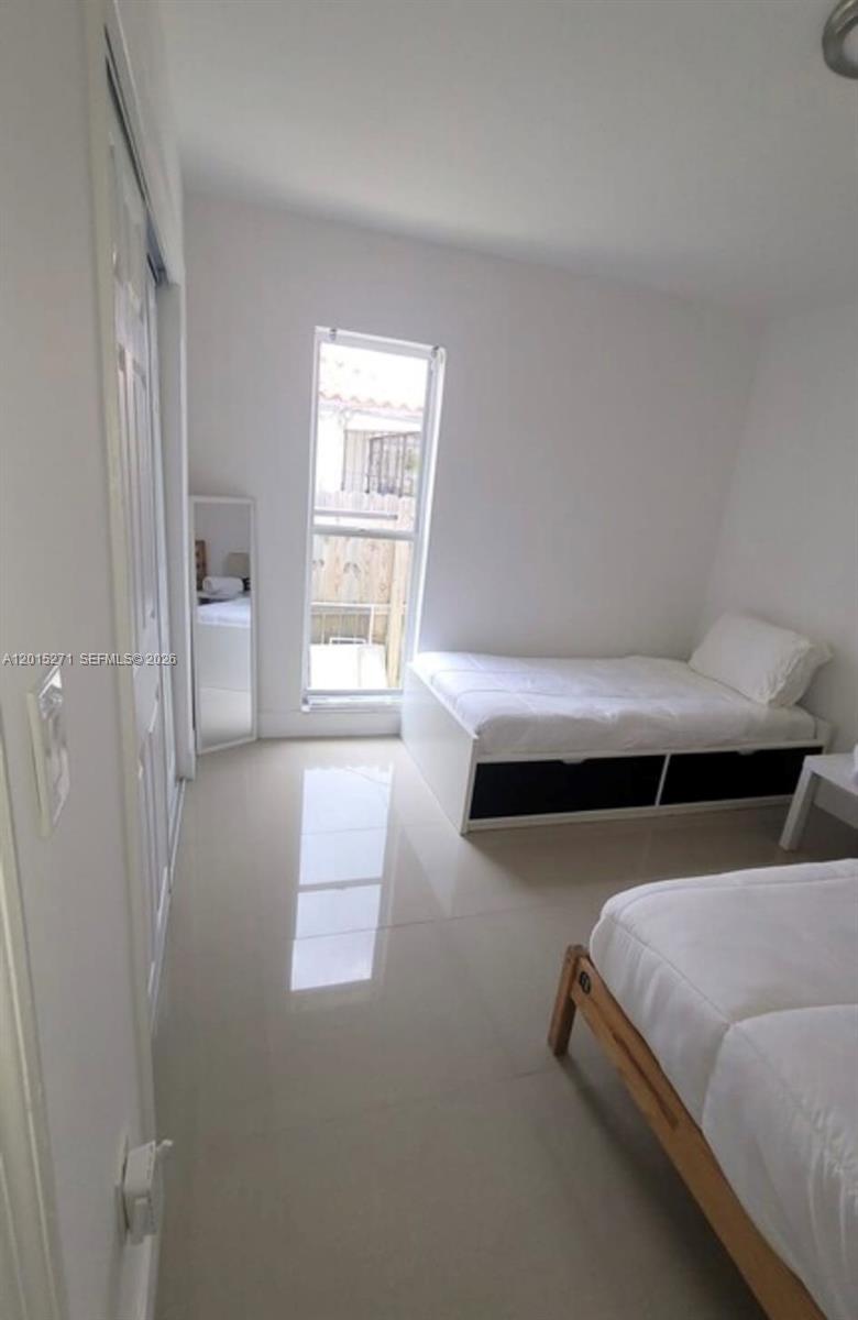 WOODSIDE - Residential Lease