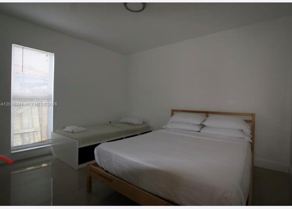 WOODSIDE - Residential Lease