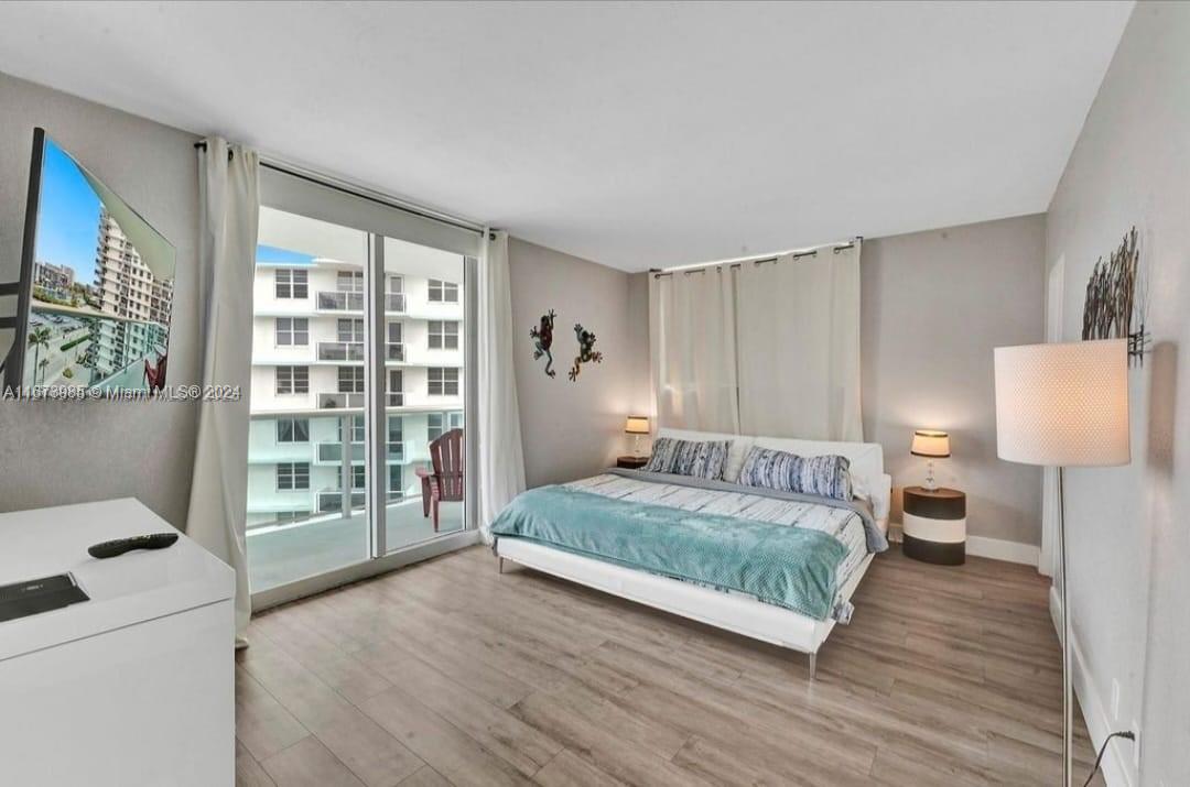 TIDES ON HOLLYWOOD BEACH - Residential