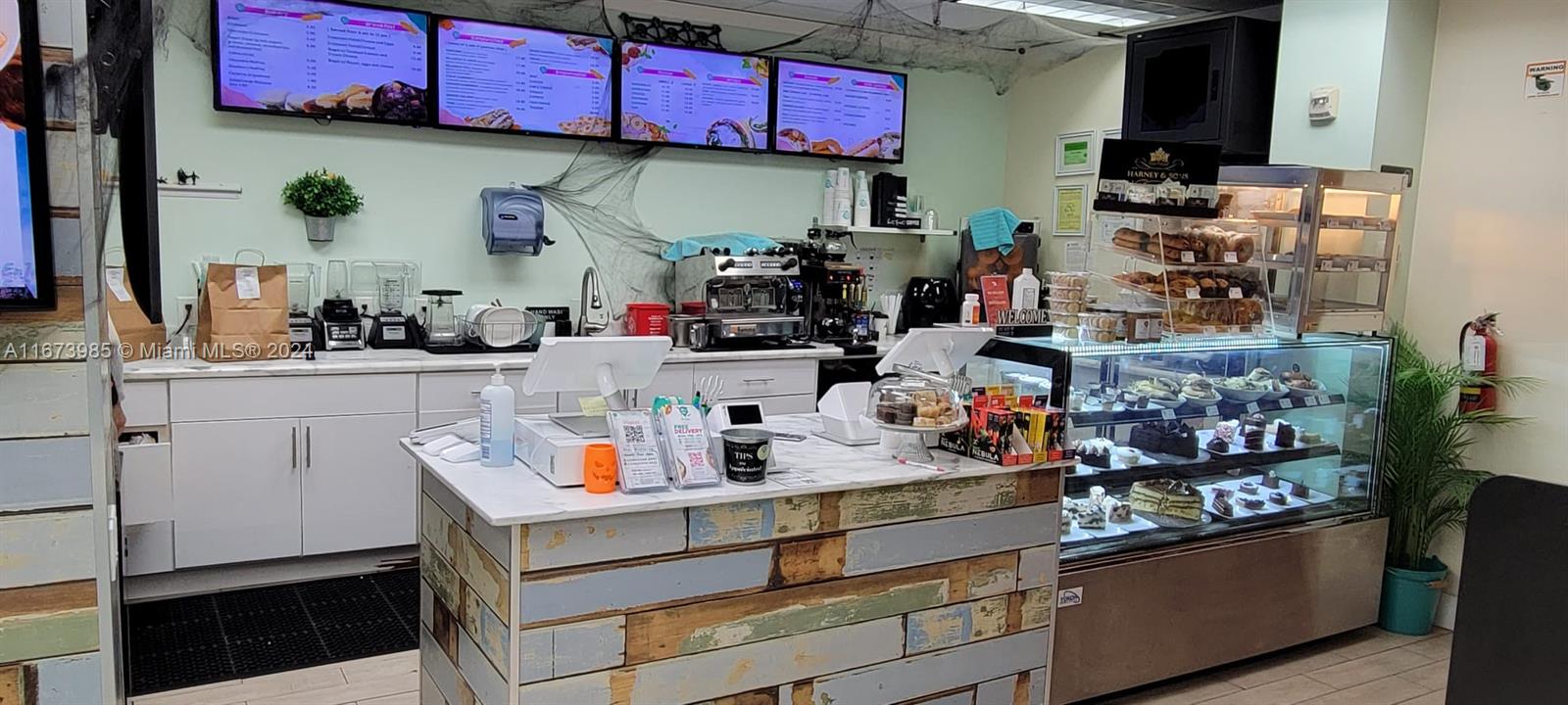 TIDES ON HOLLYWOOD BEACH - Residential