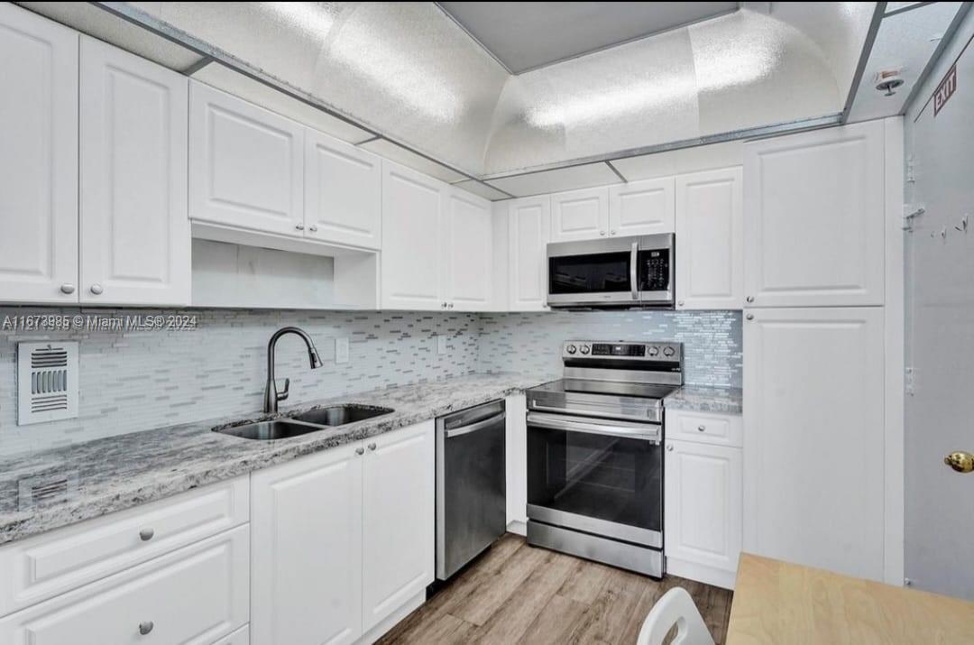 TIDES ON HOLLYWOOD BEACH - Residential