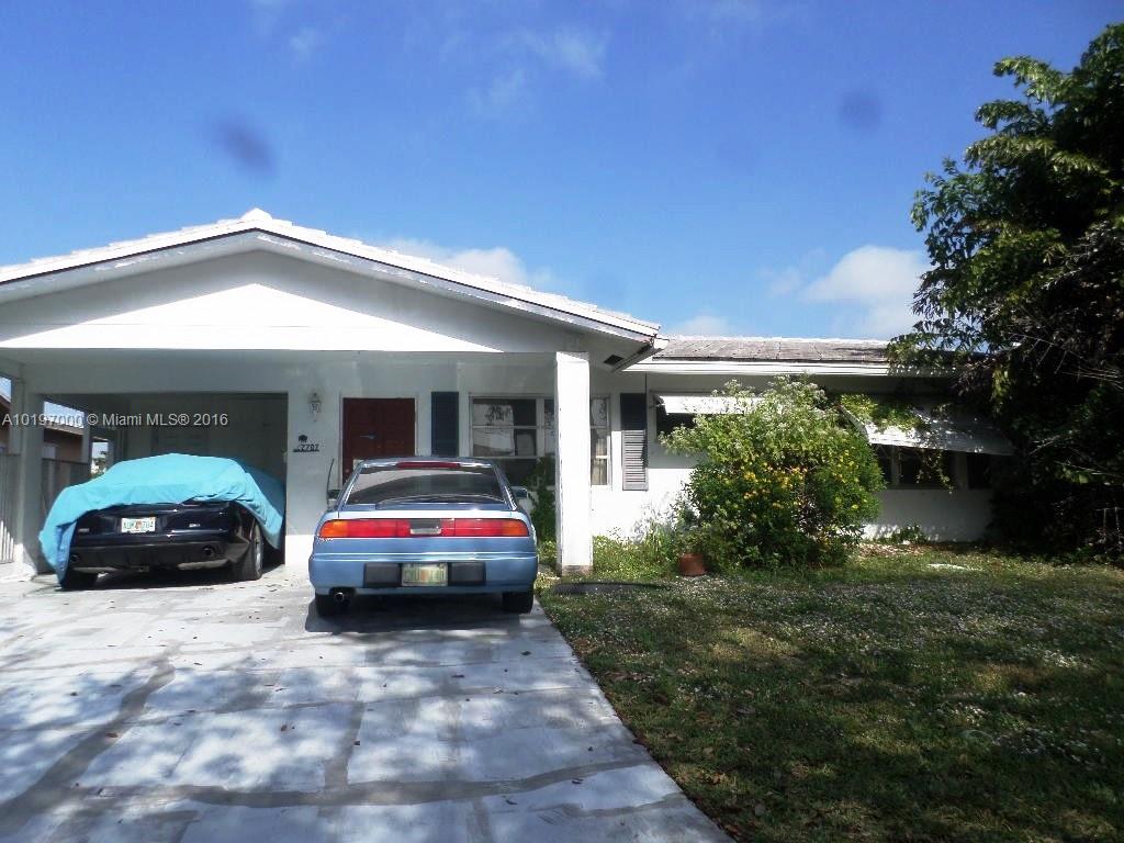 Tamarac Lakes North 3rd S - Residential