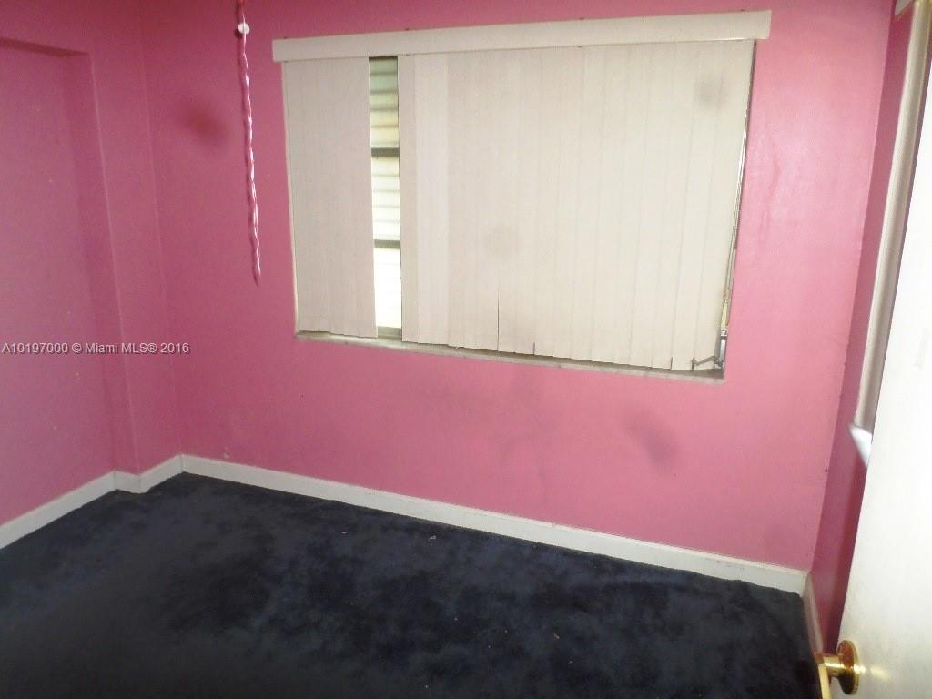 Tamarac Lakes North 3rd S - Residential