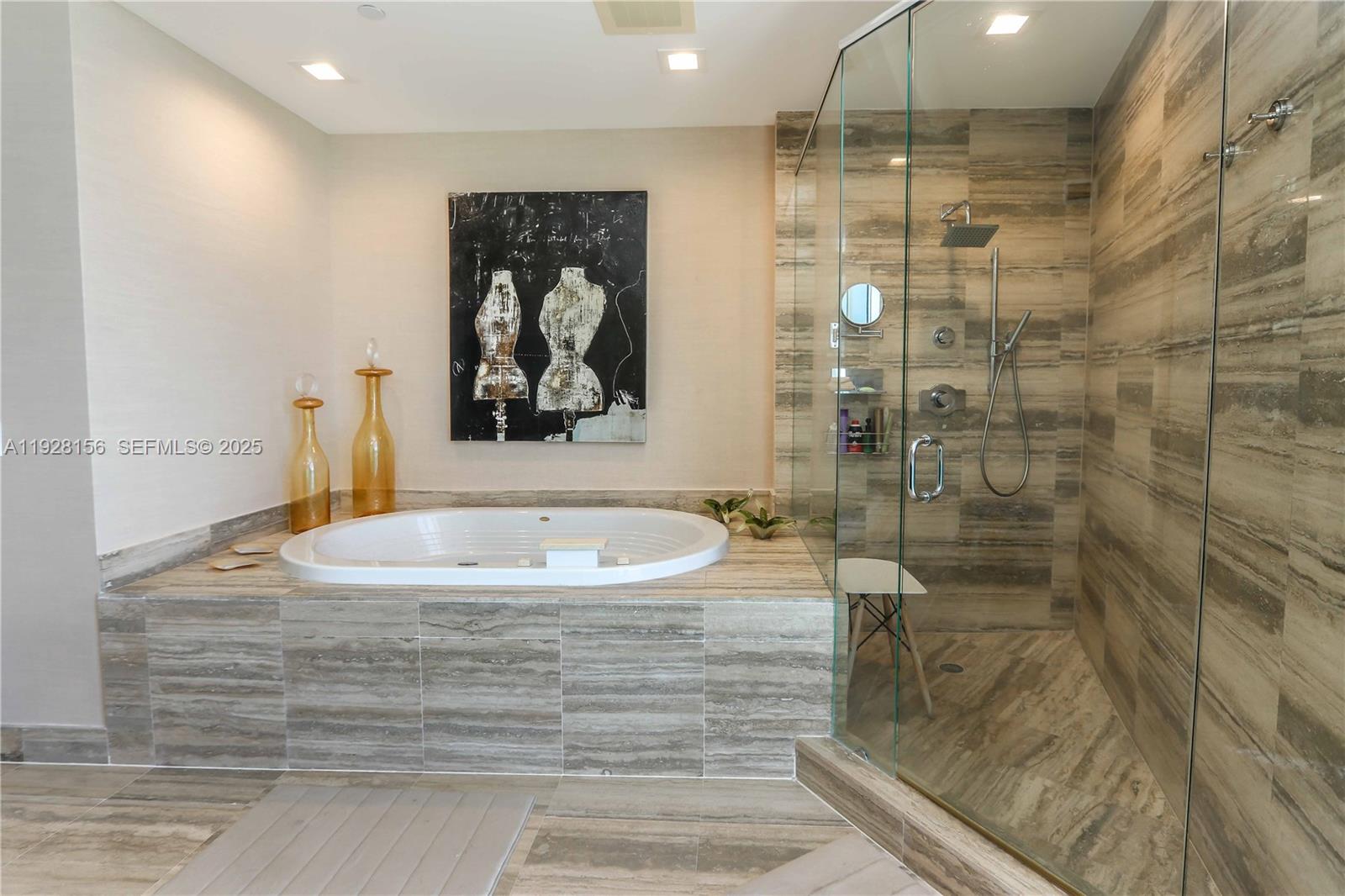 TDR TOWER II CONDO - Residential