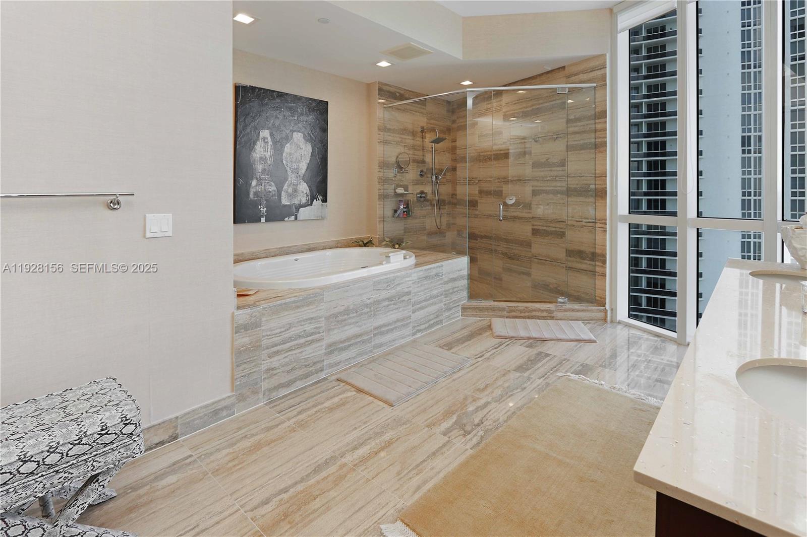 TDR TOWER II CONDO - Residential