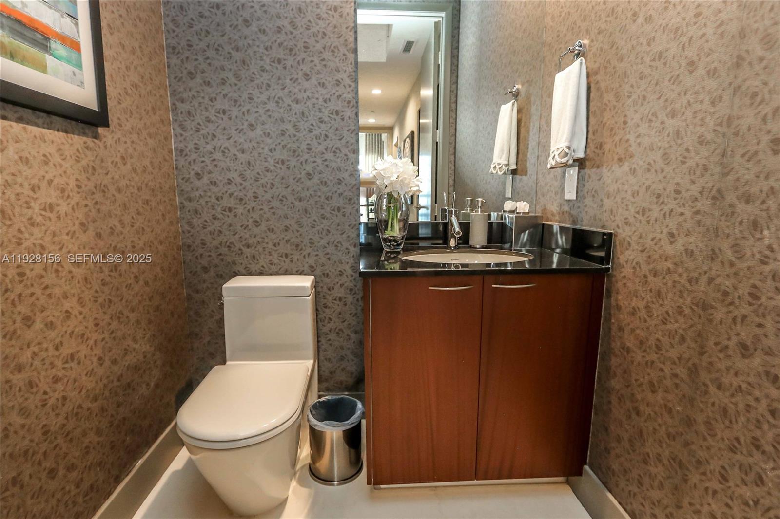 TDR TOWER II CONDO - Residential