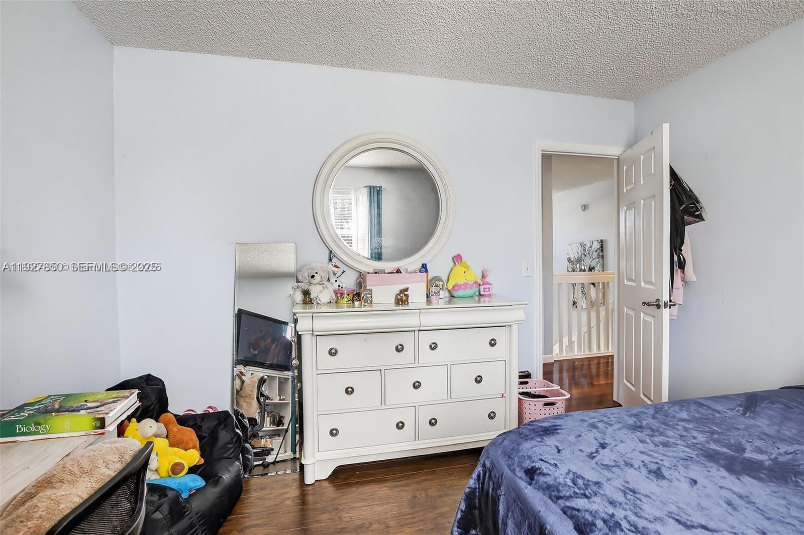 LAKESIDE SOUTH - Residential