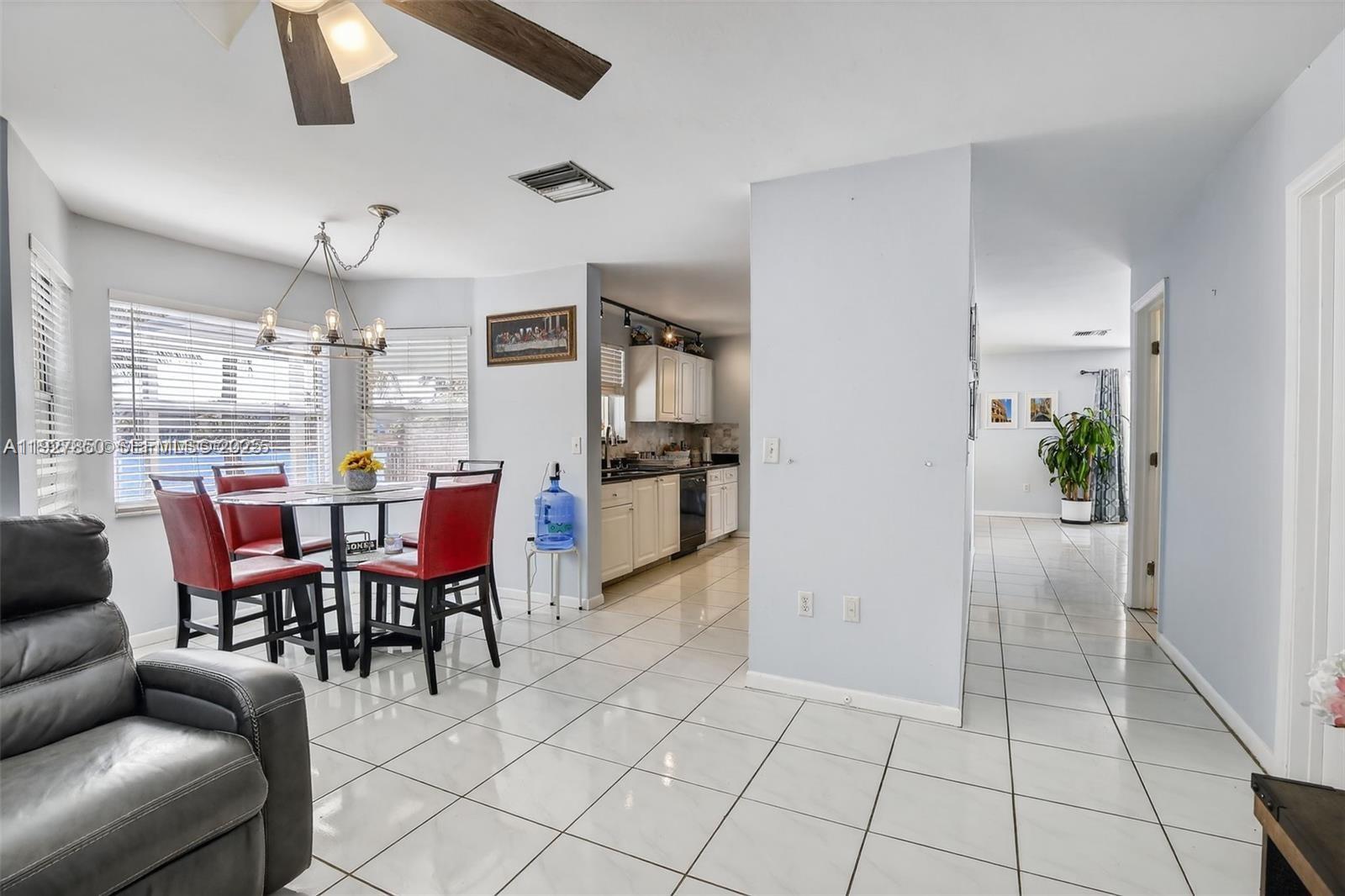 LAKESIDE SOUTH - Residential