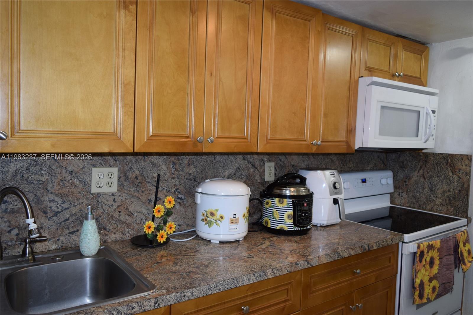 KINGS COVE CONDO - Residential