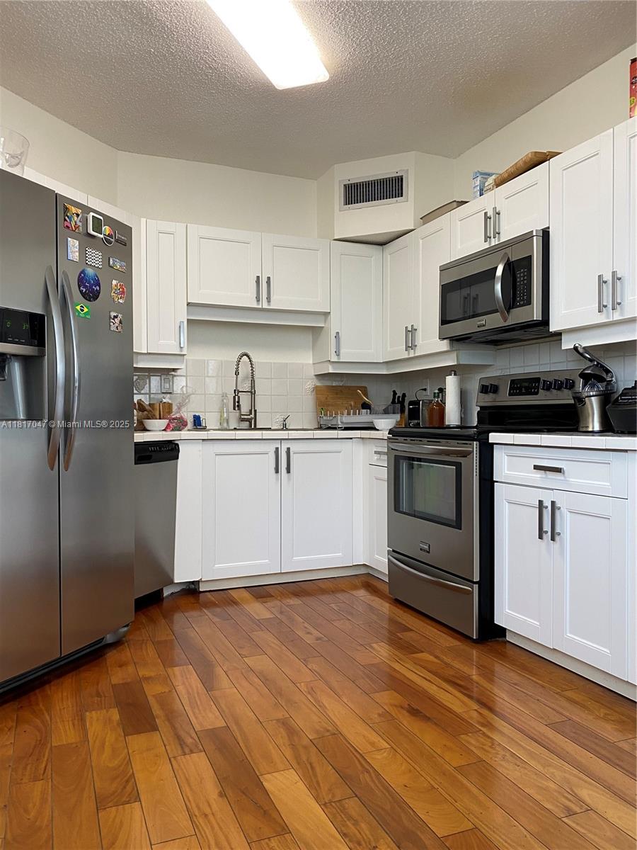 FLORIDA TOWERS CONDO - Residential