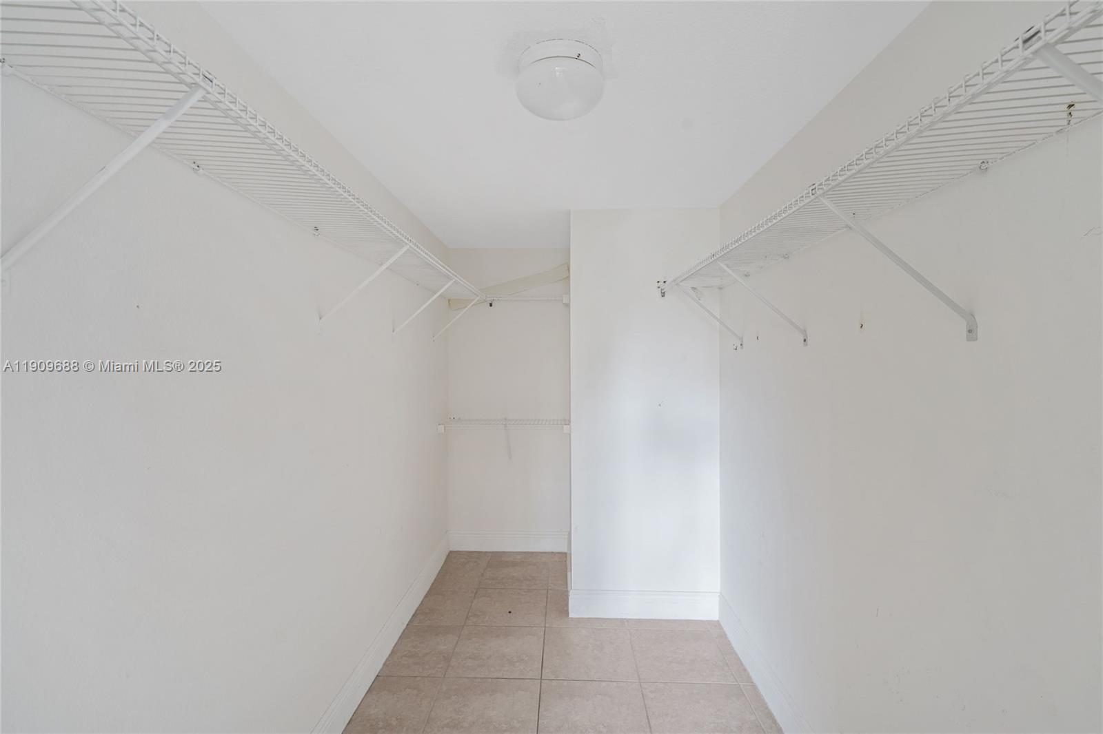 STONEBRIDGE GARDENS SECTI - Residential Lease