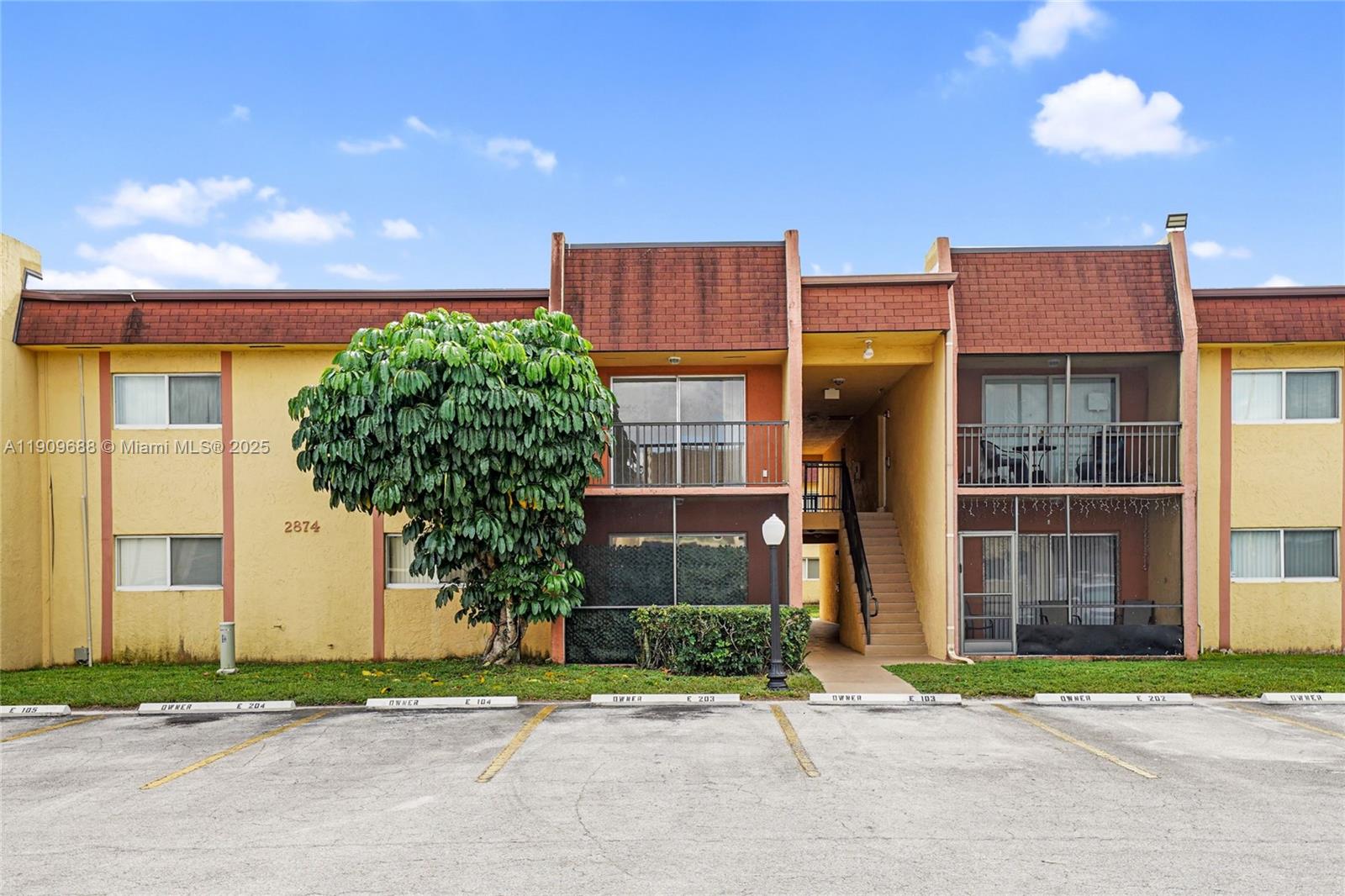 STONEBRIDGE GARDENS SECTI - Residential Lease