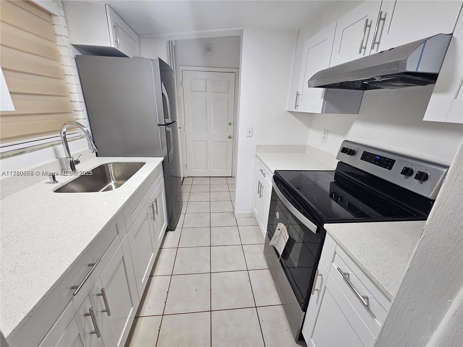 Property for Sale at 12500 Ne 5th Ave 101, North Miami, Miami-Dade County, Florida - Bedrooms: 1 
Bathrooms: 1  - $175,000
