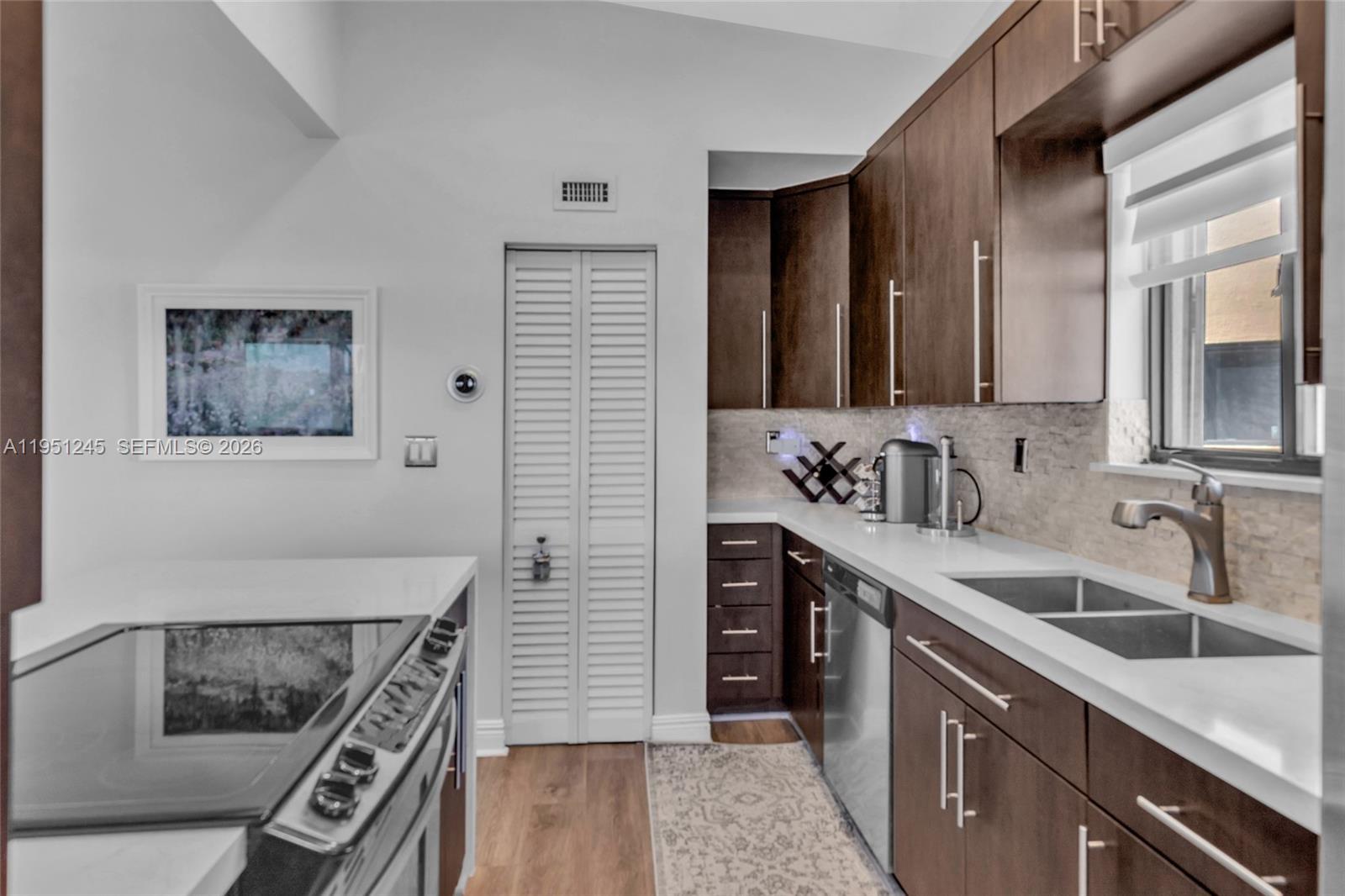 15539 N Miami Lakeway N 203-22