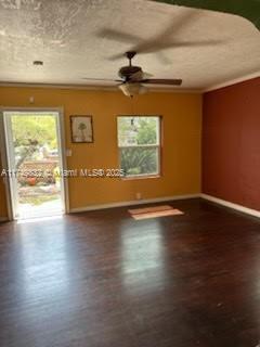 HOLLYWOOD LITTLE RANCHES - Residential