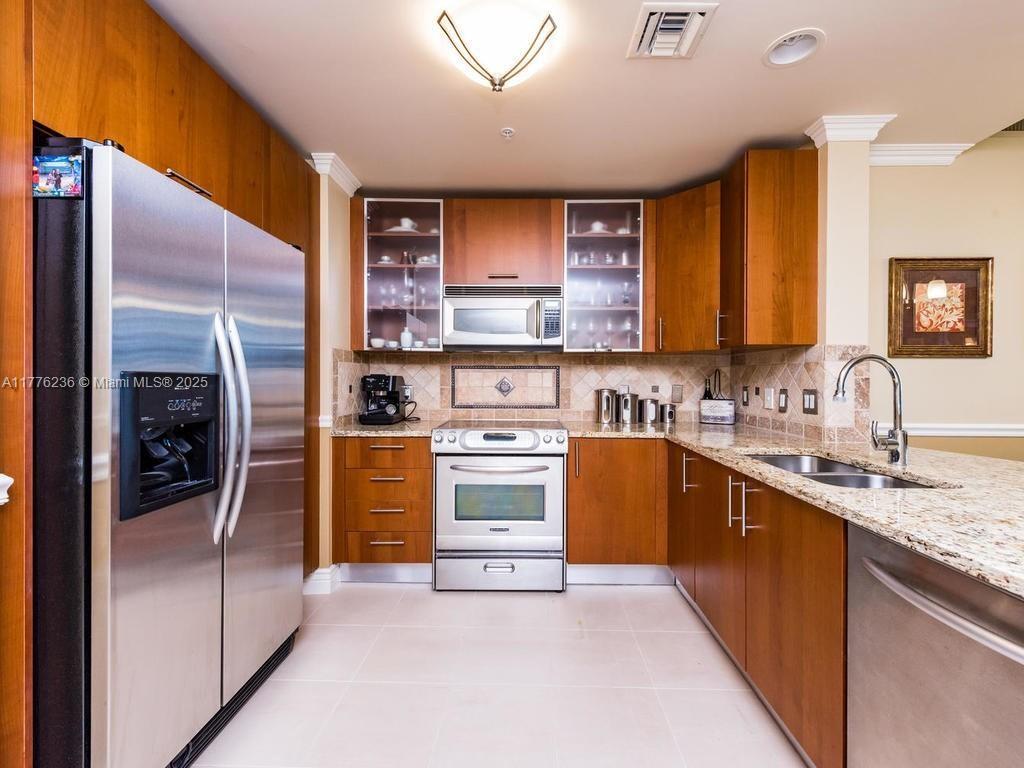 1945 S Ocean Dr 604