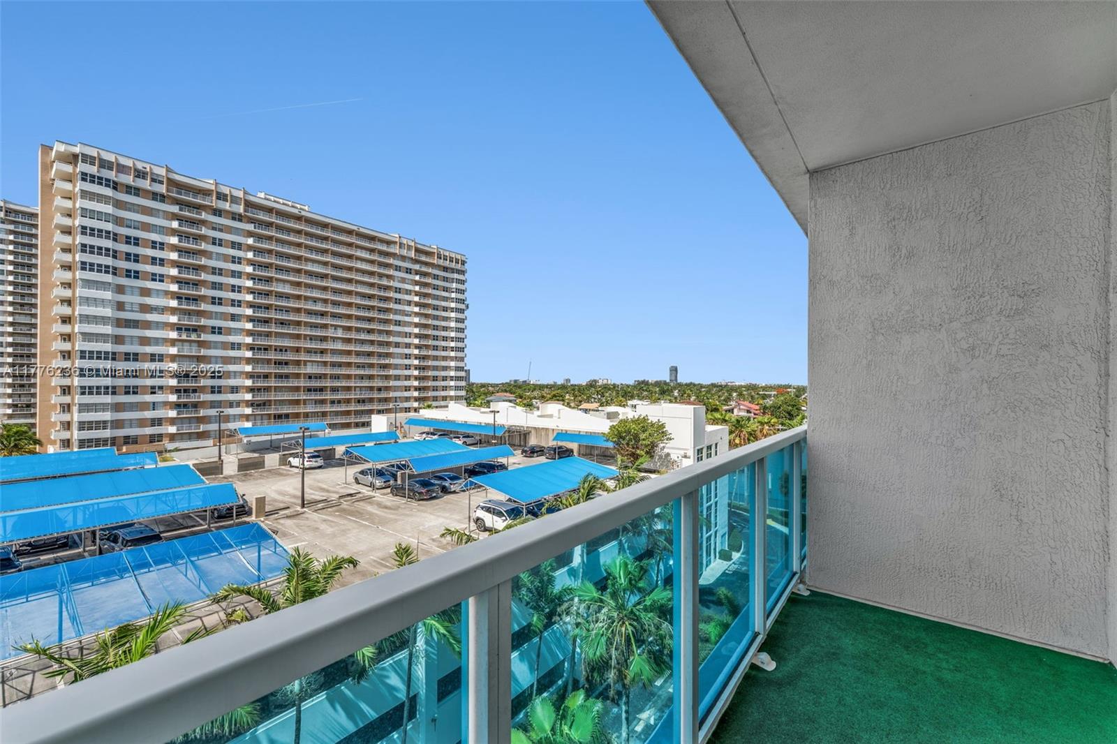 OCEAN MARINE YACHT CLUB C - Residential