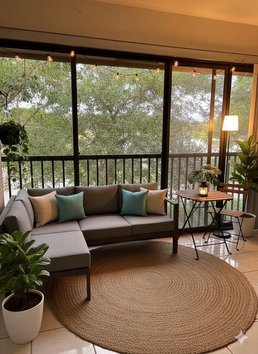 POND APPLE PLACE III COND - Residential