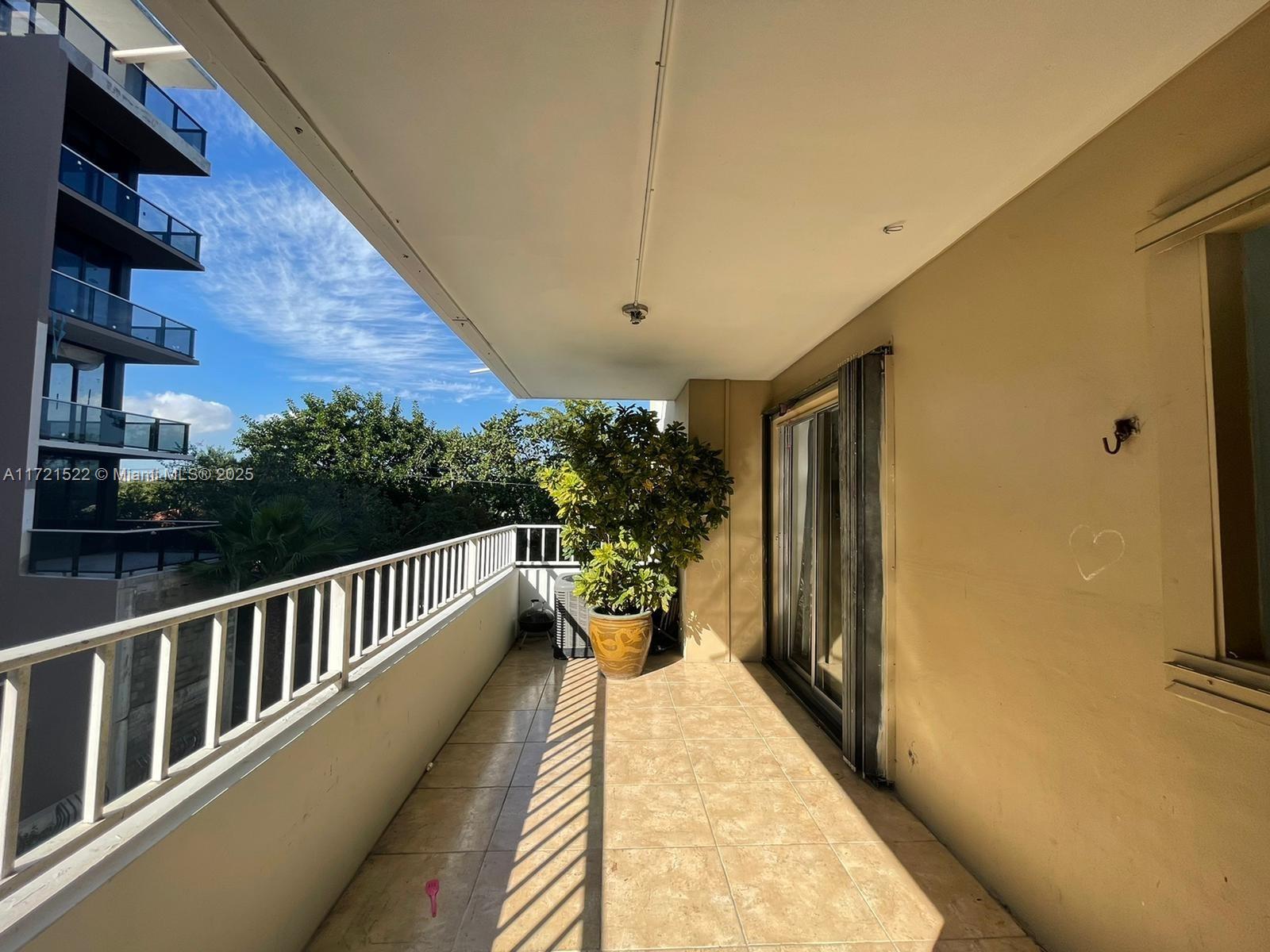 VIRGINIA OAKS CONDO - Residential
