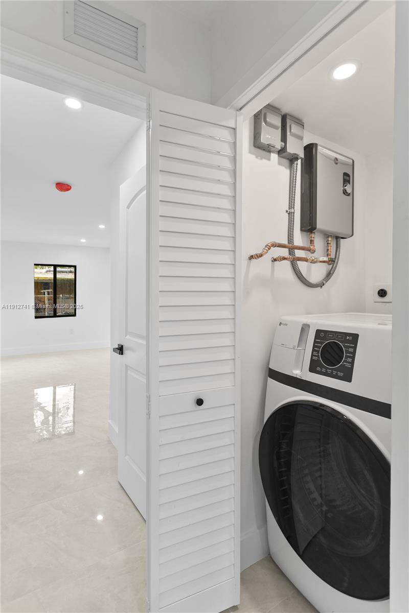 BUNCHE PARK 1 ADDN - Residential