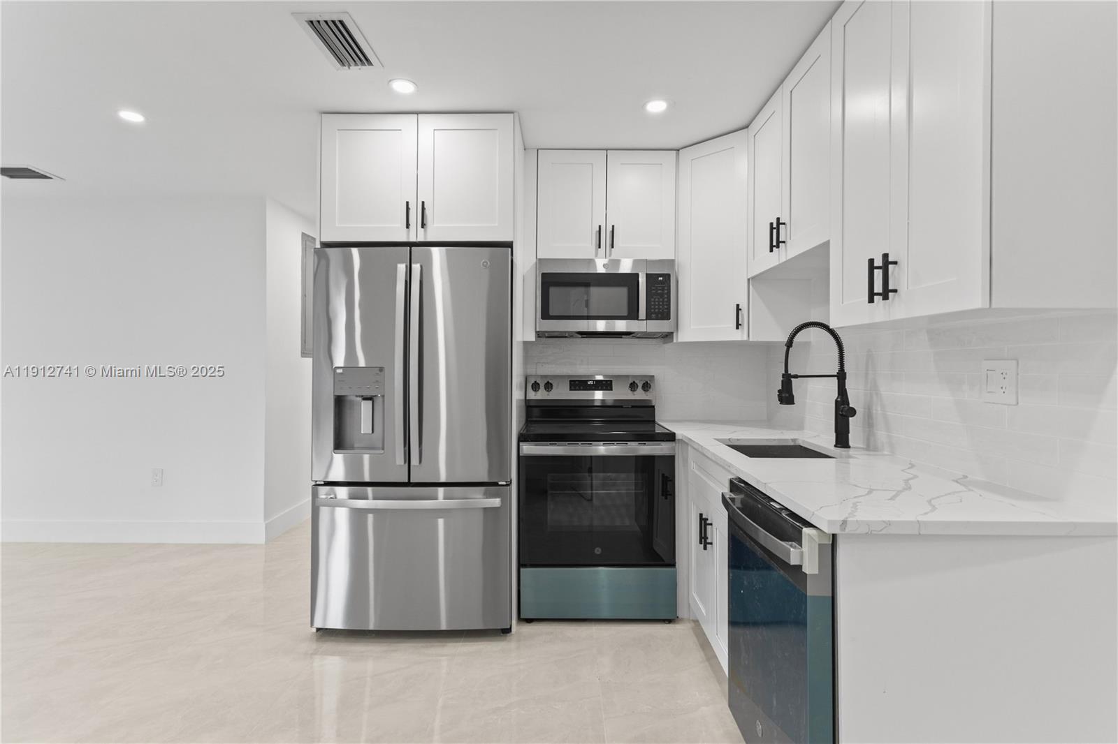 BUNCHE PARK 1 ADDN - Residential