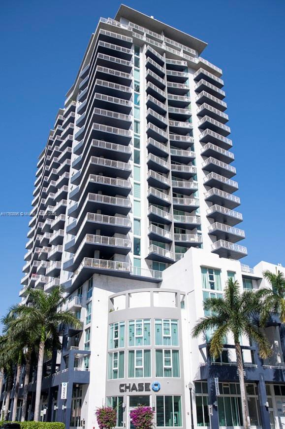 Rental Property at 275 Ne 18 St 2103, Miami, Broward County, Florida - Bedrooms: 2 
Bathrooms: 2  - $3,300 MO.