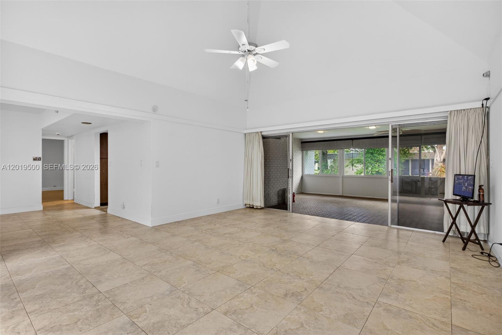 WOODLANDS SEC SIX - Residential