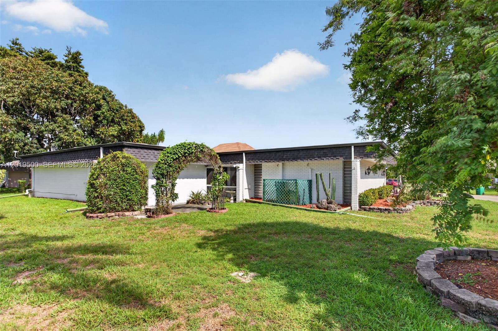 WOODLANDS SEC SIX - Residential