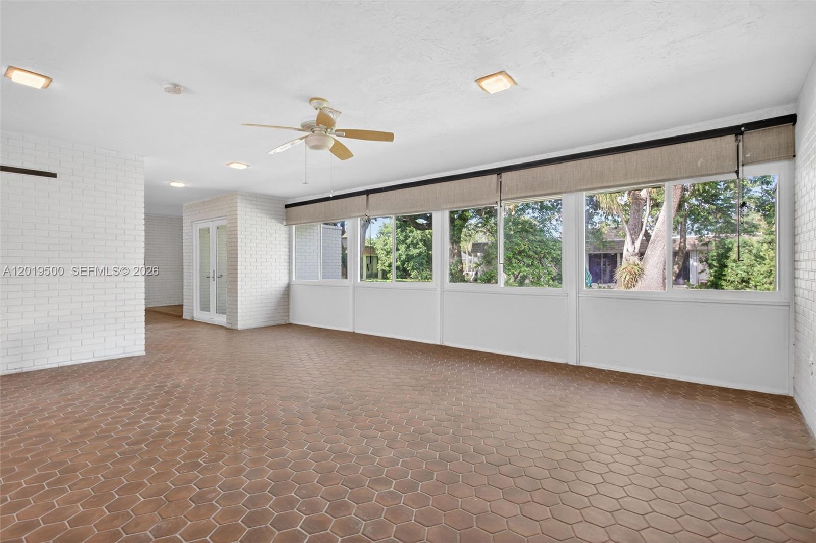 WOODLANDS SEC SIX - Residential