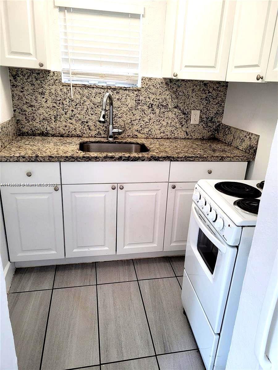 2515 NW 52nd St