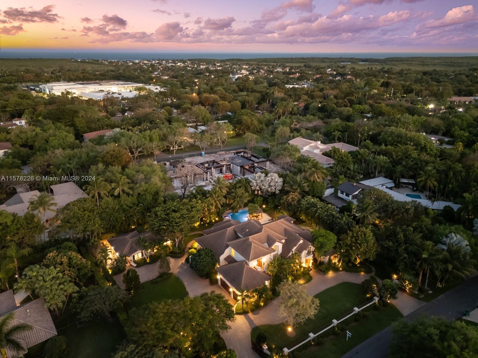 TOWN & RANCH ESTS - Residential