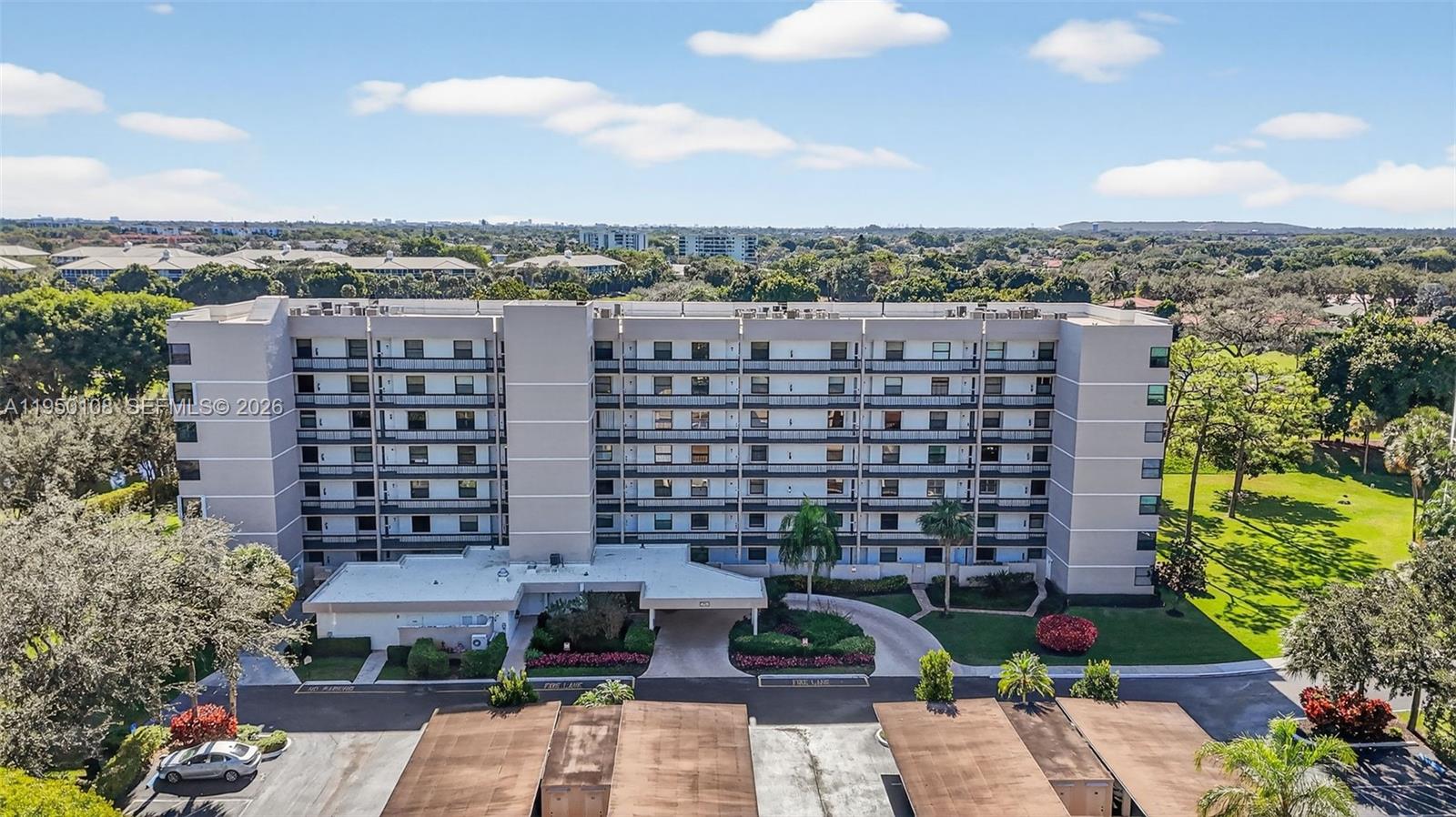 CLUB ROYALE CONDO - Residential