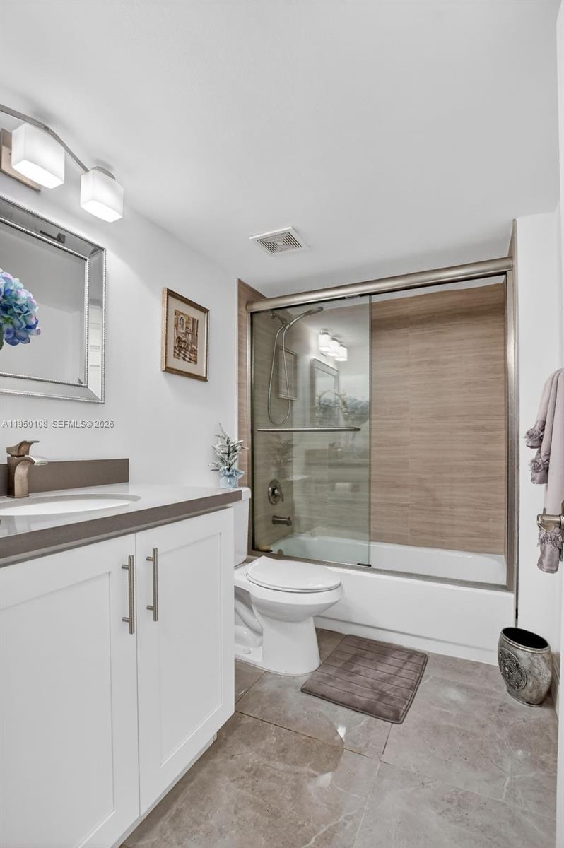 CLUB ROYALE CONDO - Residential