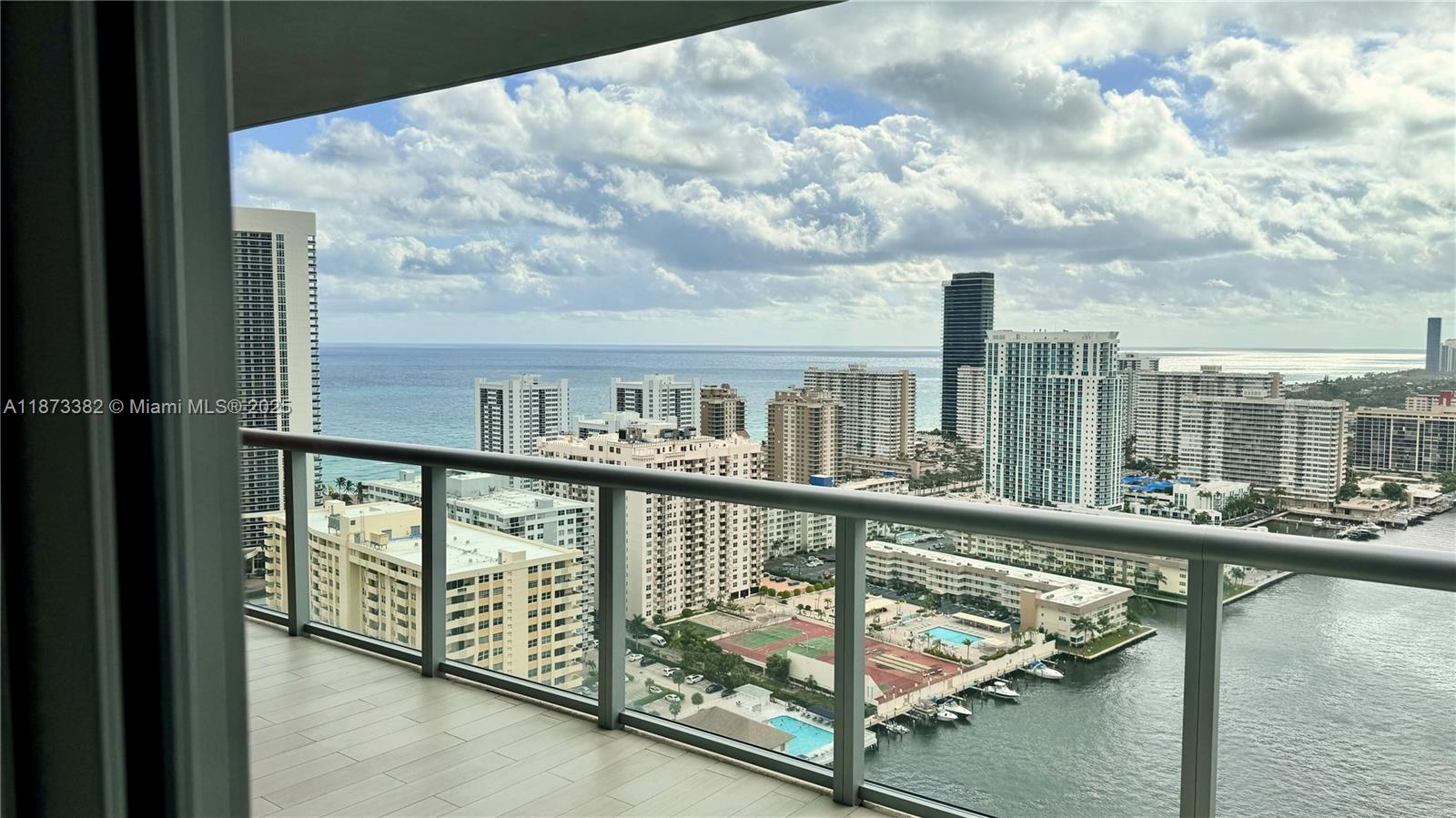 BEACHWALK CONDOMINIUM - Residential