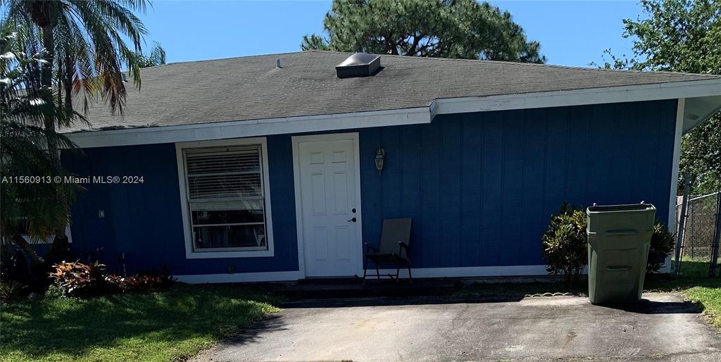 Photo of 4464 SE Village Rd, Stuart, FL 34997 (MLS # A11560913)